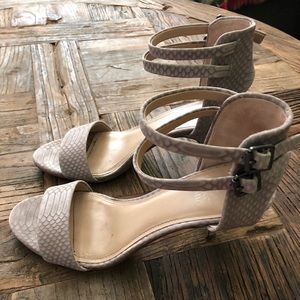 Vince Camuto Heels